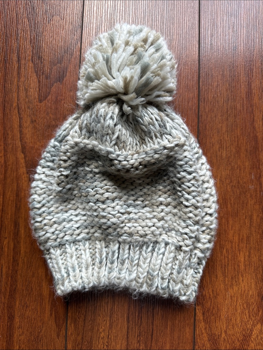 👧🏻👧🏻Cozy Kids Pom-Pom Beanie Hat - Cream, Gray and White👧🏻👧🏻